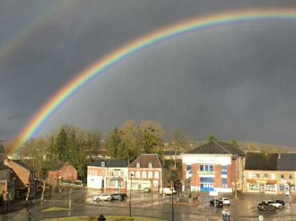 Place Rochefort sous arc-en-ciel